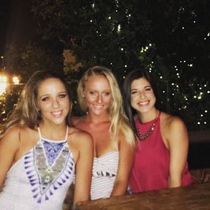 Meet your Posher, Abbey